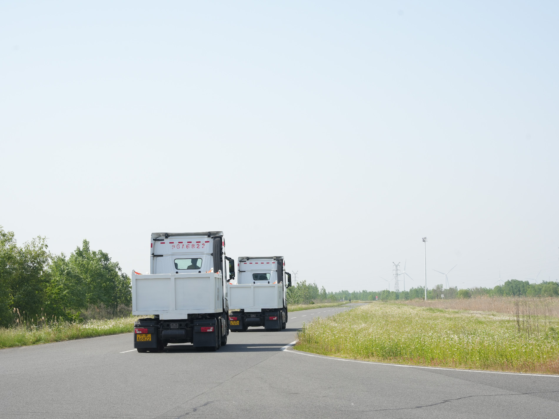 車輛背面.jpg